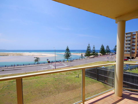Avilla Court 1 - Accommodation Burleigh 0