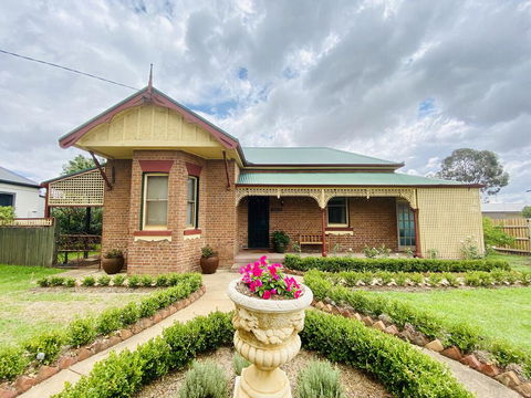 Avoca House - Circa 1900 Gorgeous Federation Home - Accommodation Burleigh 0