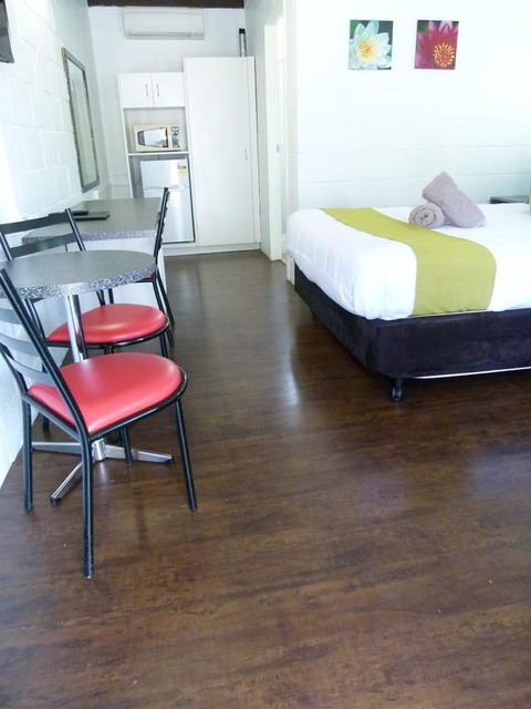 Azalea Motel - Accommodation Burleigh 0