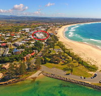 Azura Ocean View Holiday Apartment - Accommodation Burleigh