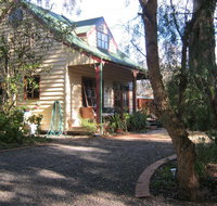 Ballarat cottages incorporating yarrowee cottage and Admirals cottage - Accommodation Burleigh