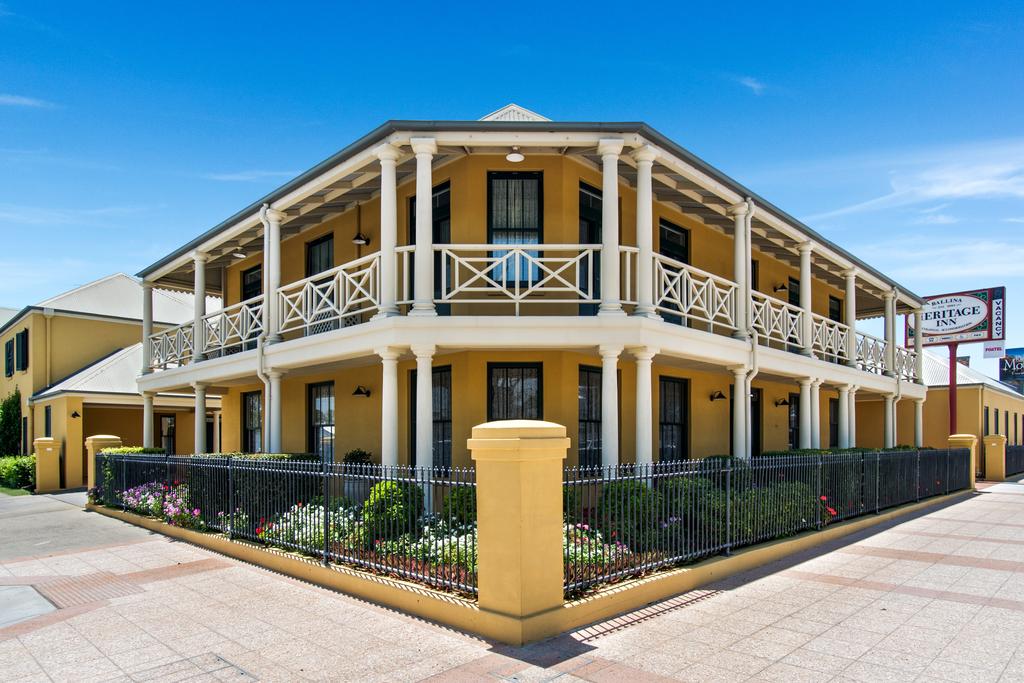 Patchs Beach NSW Accommodation Burleigh