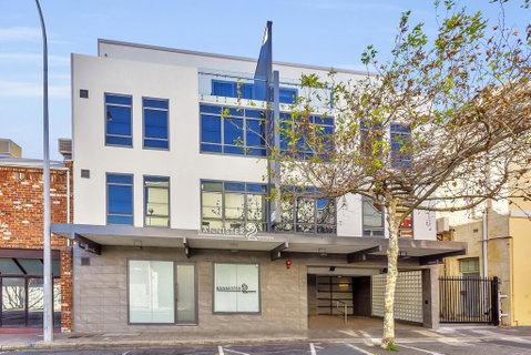 Bannister 22 Hotel - Accommodation Burleigh 0