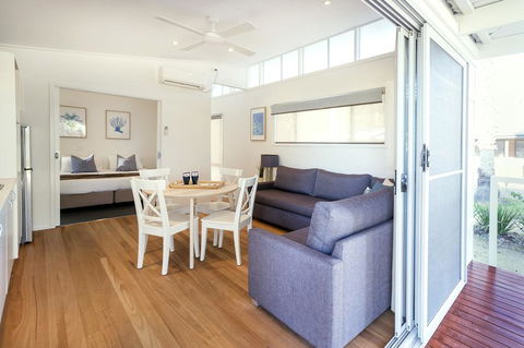 Barlings Beach Holiday Park - Accommodation Burleigh 1