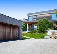 Bay Vista - Amazing Bay Views with the beach at your doorstop - Accommodation Burleigh