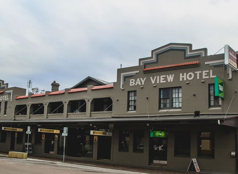 Bayview Hotel - Batemans Bay - Accommodation Burleigh 0