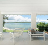 Baywatch - Beachfront Bliss Executive Home - Accommodation Burleigh