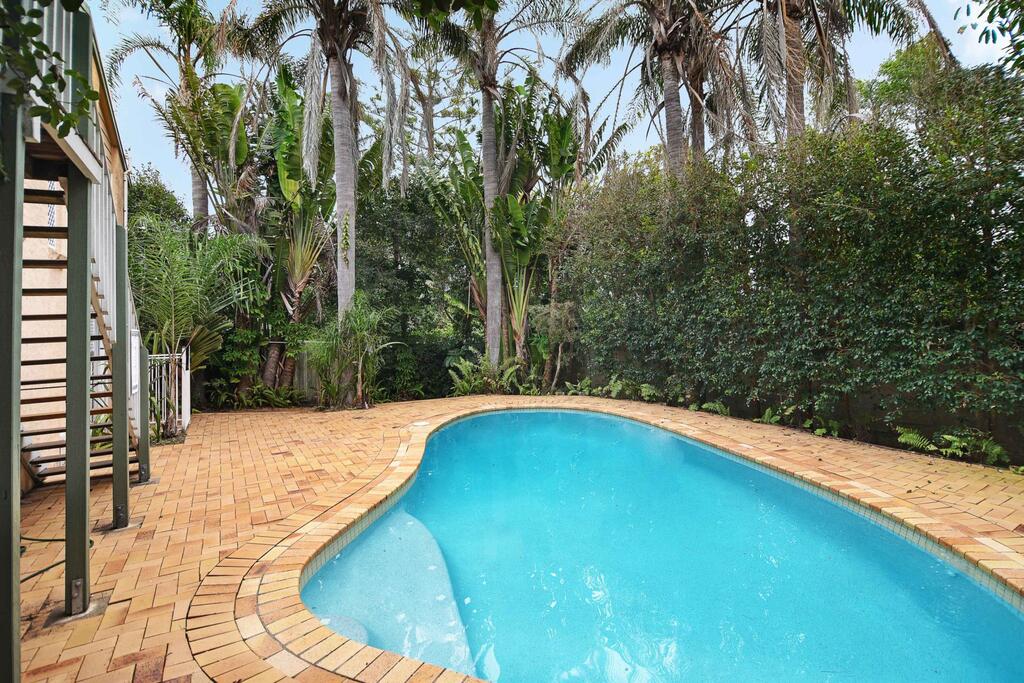 Marcus Beach QLD Accommodation Burleigh