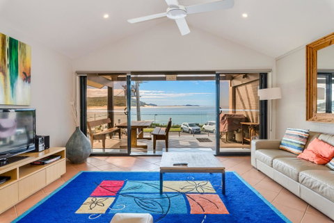 Beach Duplex 72b Marine Dr - Fingal Bay - Accommodation Burleigh 3