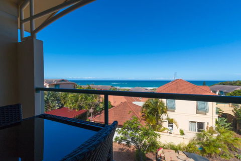 Beach Haven Executive Apartments - Accommodation Burleigh 3