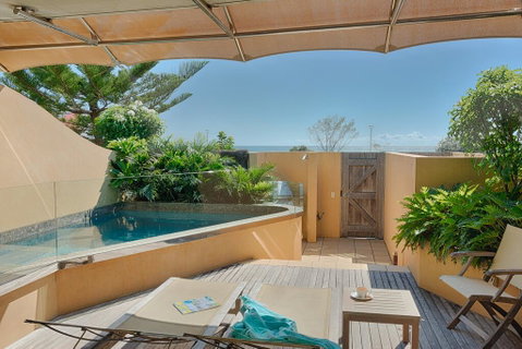 Beach Suites - Accommodation Burleigh 2