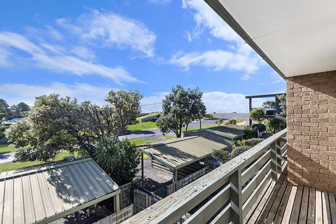 Beach Terrace 4 - Accommodation Burleigh 1