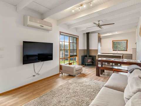 Beachcomber Bliss - Accommodation Burleigh 2