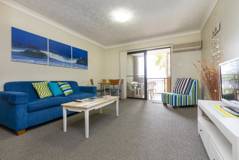 Beaches On Wave Street - Accommodation Burleigh 3