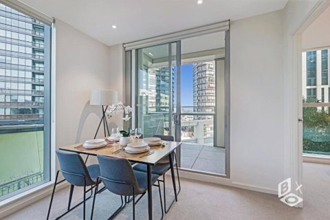REST COLLECTION Apartments On Collins Docklands - Accommodation Burleigh 3