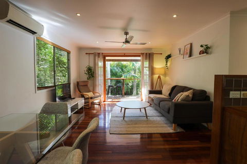Regent Bower Cottage - Accommodation Burleigh 0