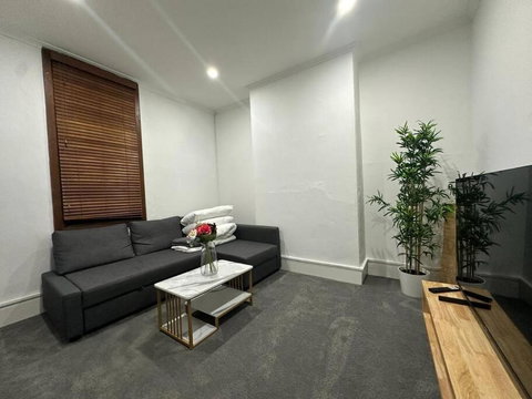 Remarkable 2 Bedroom House At The Centre Of Darlinghurst - Accommodation Burleigh 0