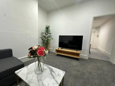 Remarkable 2 Bedroom House At The Centre Of Darlinghurst - Accommodation Burleigh 1