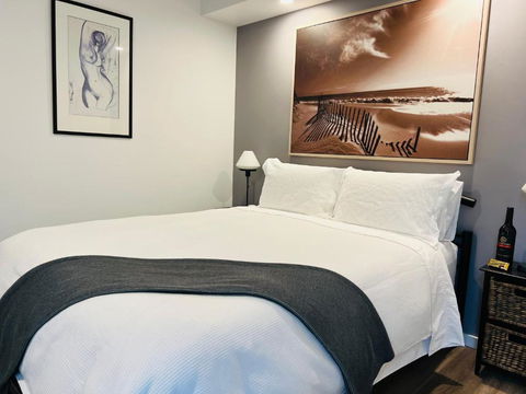 River Cottage - Accommodation Burleigh 2