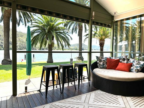 River Run - Accommodation Burleigh 3