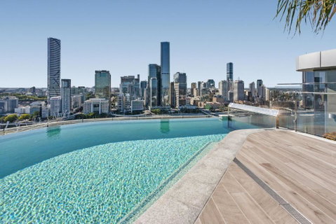 River-View Unit With Rooftop Pool Near Museums - Accommodation Burleigh 0