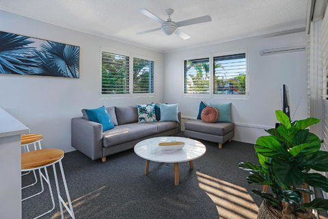 Riverside Location, Noosa Sound - Accommodation Burleigh 2