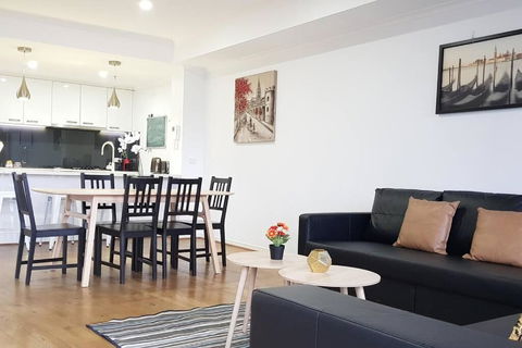 RiverView Spacious 3BR2Bath2Car WifiPoolGym Crown - Accommodation Burleigh 2