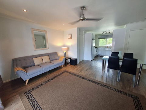 Residential Two-bedroom Unit On The Strand, Self-check In, Wi-fi - Accommodation Burleigh 0