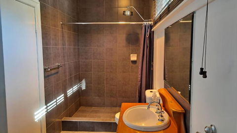 Rosemary Cottage - Accommodation Burleigh 2