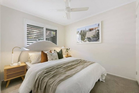 Riviera Road Miami - 4BRM Dual Villa - Accommodation Burleigh 1