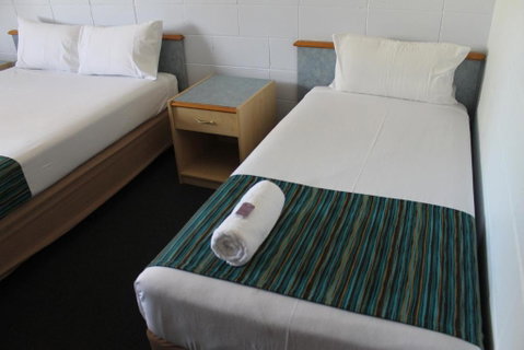 Rocky Glen Hotel Motel Gladstone - Accommodation Burleigh 3