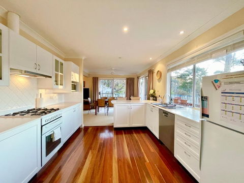 Rocky Mountain Cottage - Accommodation Burleigh 2