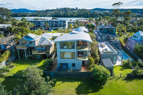 Rolling Waves 3 - Beach Access & Pet Friendly! - Accommodation Burleigh 1