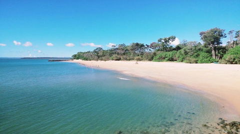 Rosalynda- Luxury Beachfront 3 BR Townhouse - Accommodation Burleigh 2