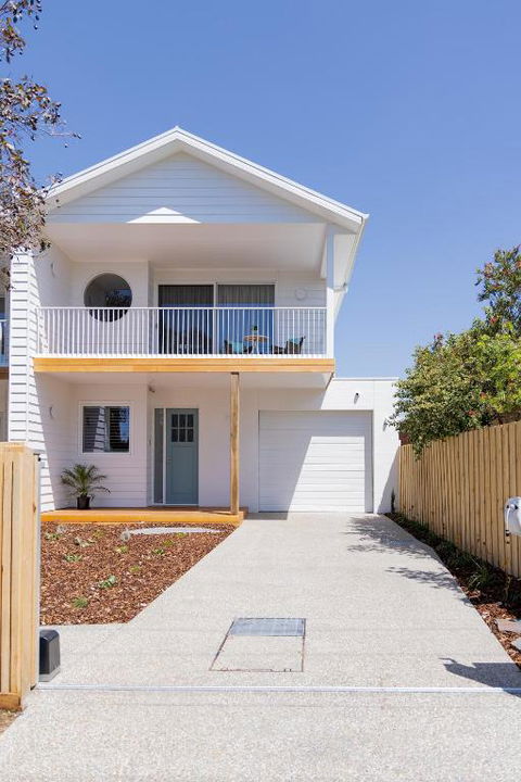 Rosewood Retreat New Luxury Home - Accommodation Burleigh 1
