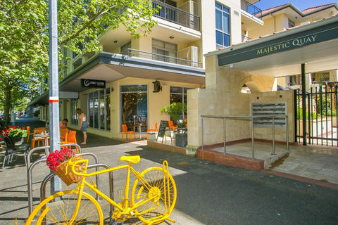 ROYA6320 - Royal Respite - Accommodation Burleigh 1