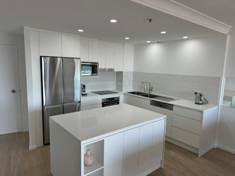 Royal Palm Resort On The Beach - Accommodation Burleigh 2