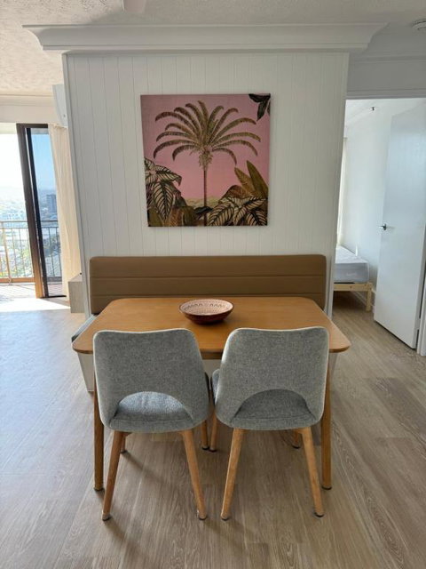 Royal Palm Resort On The Beach - Accommodation Burleigh 3