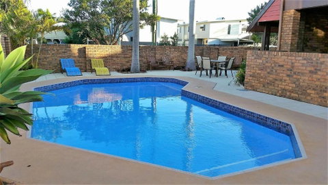 Royal Palms Motor Inn - Accommodation Burleigh 2