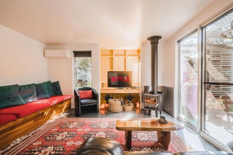 Runawaytomaleny - Accommodation Burleigh 2