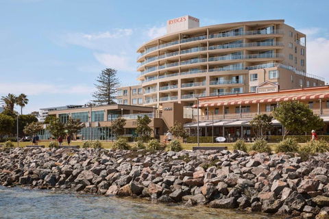 Rydges Hotel Port Macquarie - Accommodation Burleigh 2