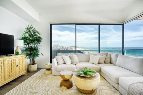 Sable Penthouse At Palm Beach\'s Waterfront - Accommodation Burleigh 1