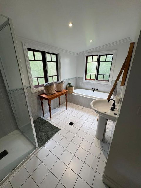 Sage House - Accommodation Burleigh 1