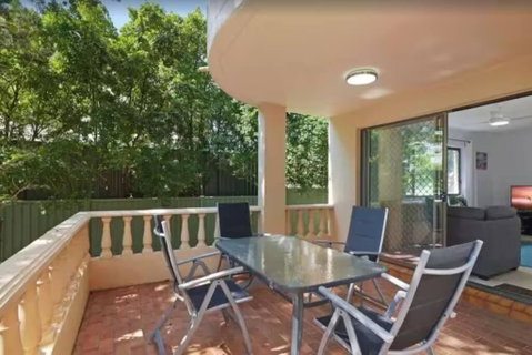 Salerno - Hosted By Burleigh Letting - Accommodation Burleigh 2