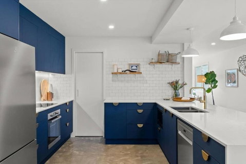 Salty Crab Bungalow - Accommodation Burleigh 1