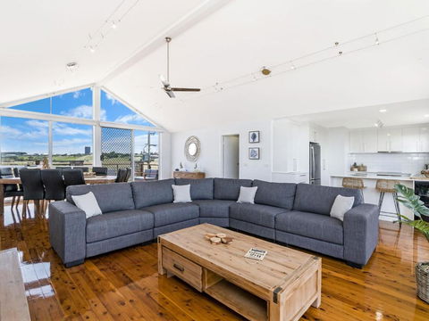 Saltys - Accommodation Burleigh 2