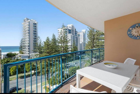 San Mateo On Broadbeach - Accommodation Burleigh 2