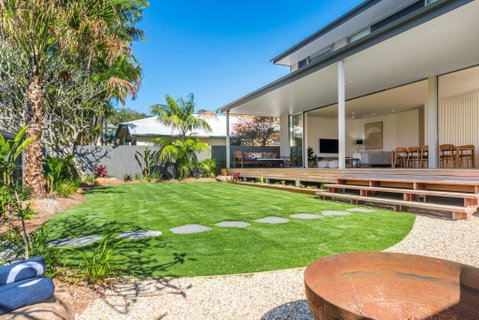Sanctuary On Browning - Accommodation Burleigh 1