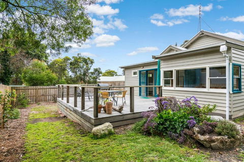 Sand Surf And Sunshine - Accommodation Burleigh 0