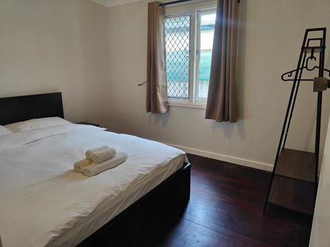 S&S Guest House - Accommodation Burleigh 0